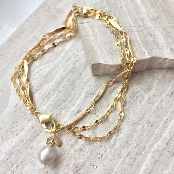 Three gold chains Bracelet w/ Pearl Dangle - Picture 3 of 5